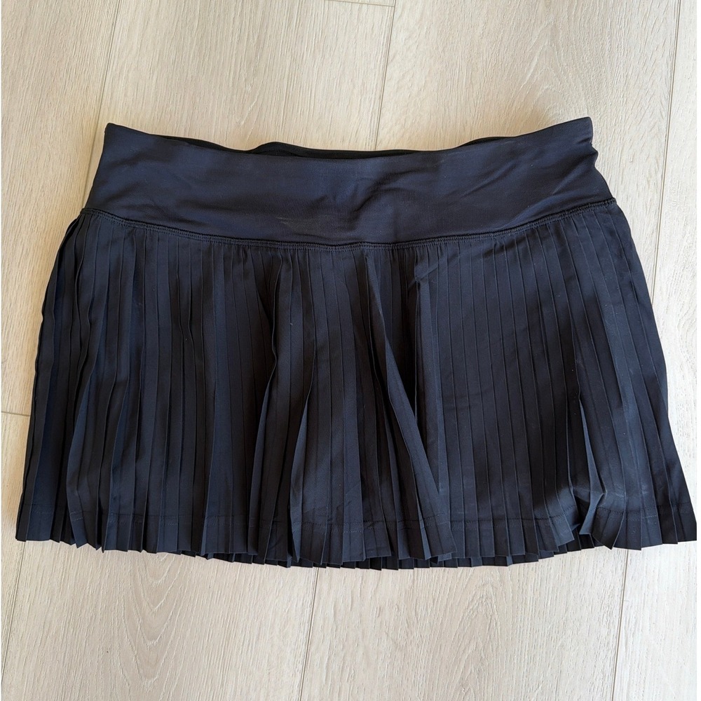Lululemon Black Pleated Tennis Skirt Skort Womens Size 8 Athletic